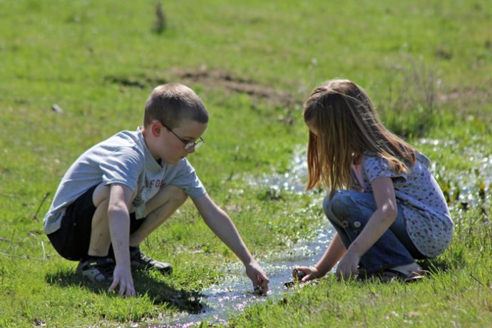 Çocukları dışarı çıkarmak